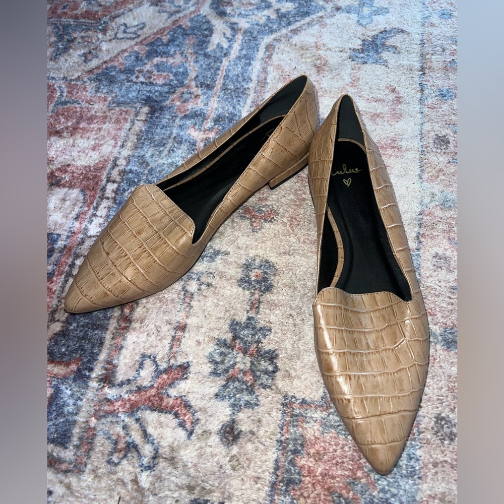 Lucah Sand Crocodile Leather Loafers